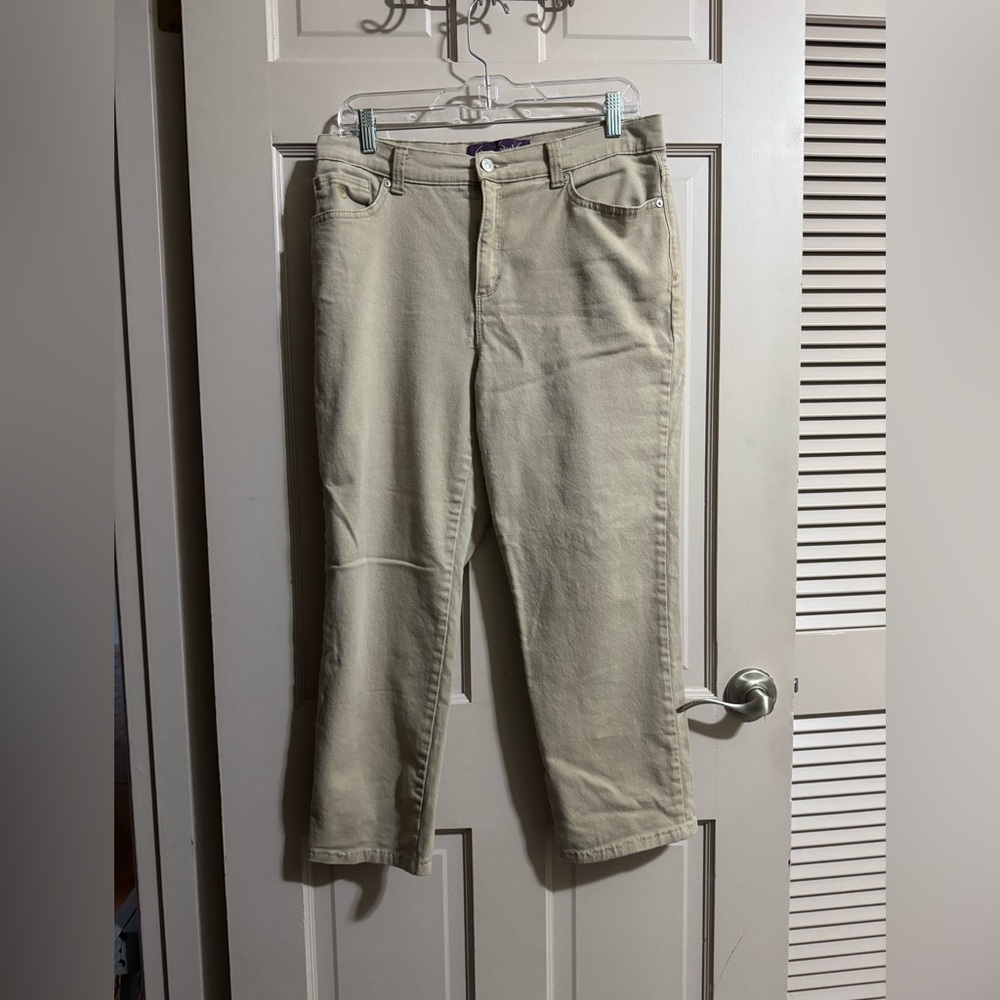 Womens Gloria Vanderbilt Khaki Amanda Jeans Size 10 Short